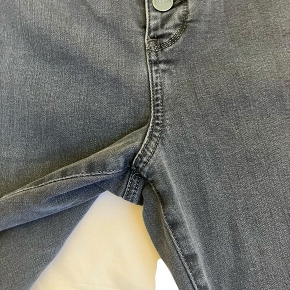 NYDJ Black High-Waisted Jeans - Picture 8 of 16